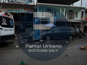 Conductor ebrio arrolla a un taquero y choca contra dos vehículos en Arteaga