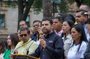 *Inicia Octavio Ocampo foros ciudadanos para recuperar la grandeza de Michoacán; arranca en Tingambato con agenda ambiental*