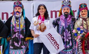 *Gaby Molina reafirma en Caltzontzin su vínculo con las comunidades*